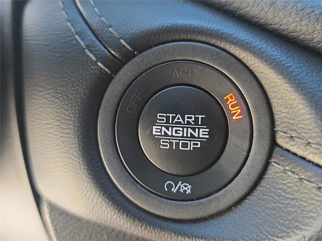 Used 2021 Dodge Durango GT image 19