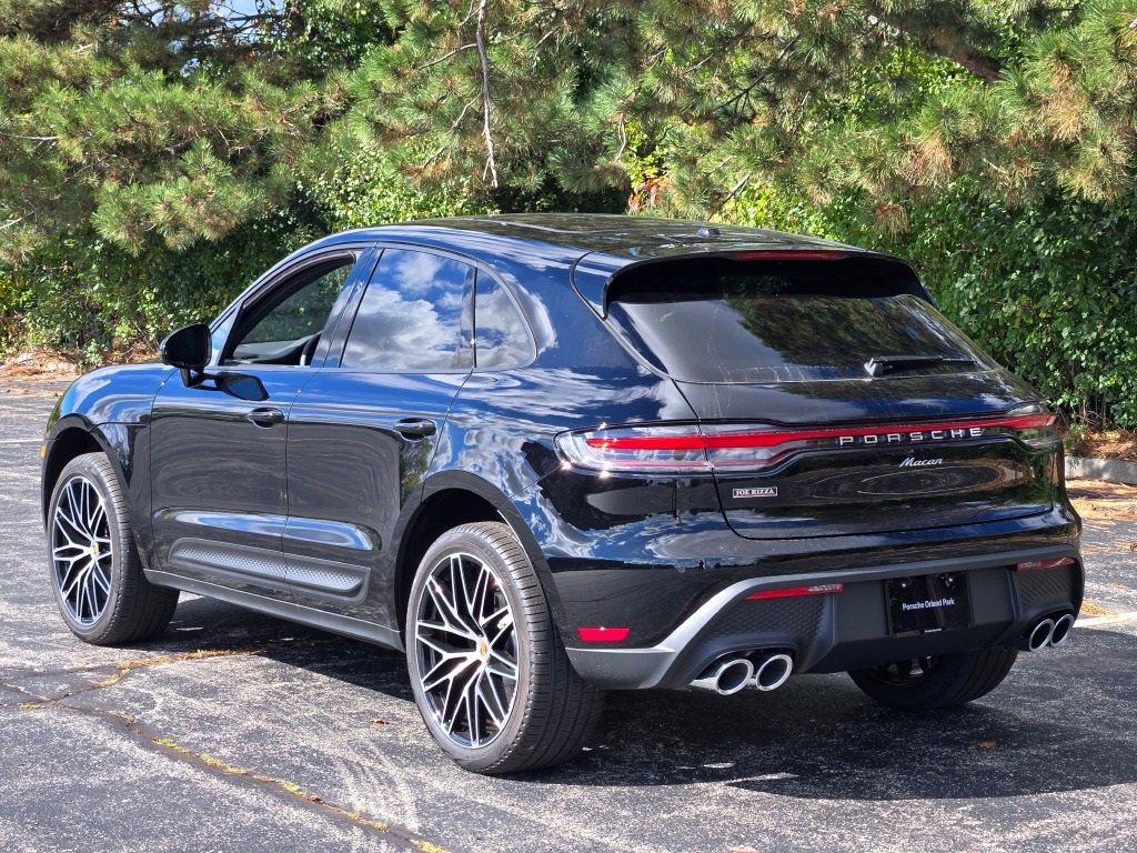 New 2026 Porsche Macan image 3