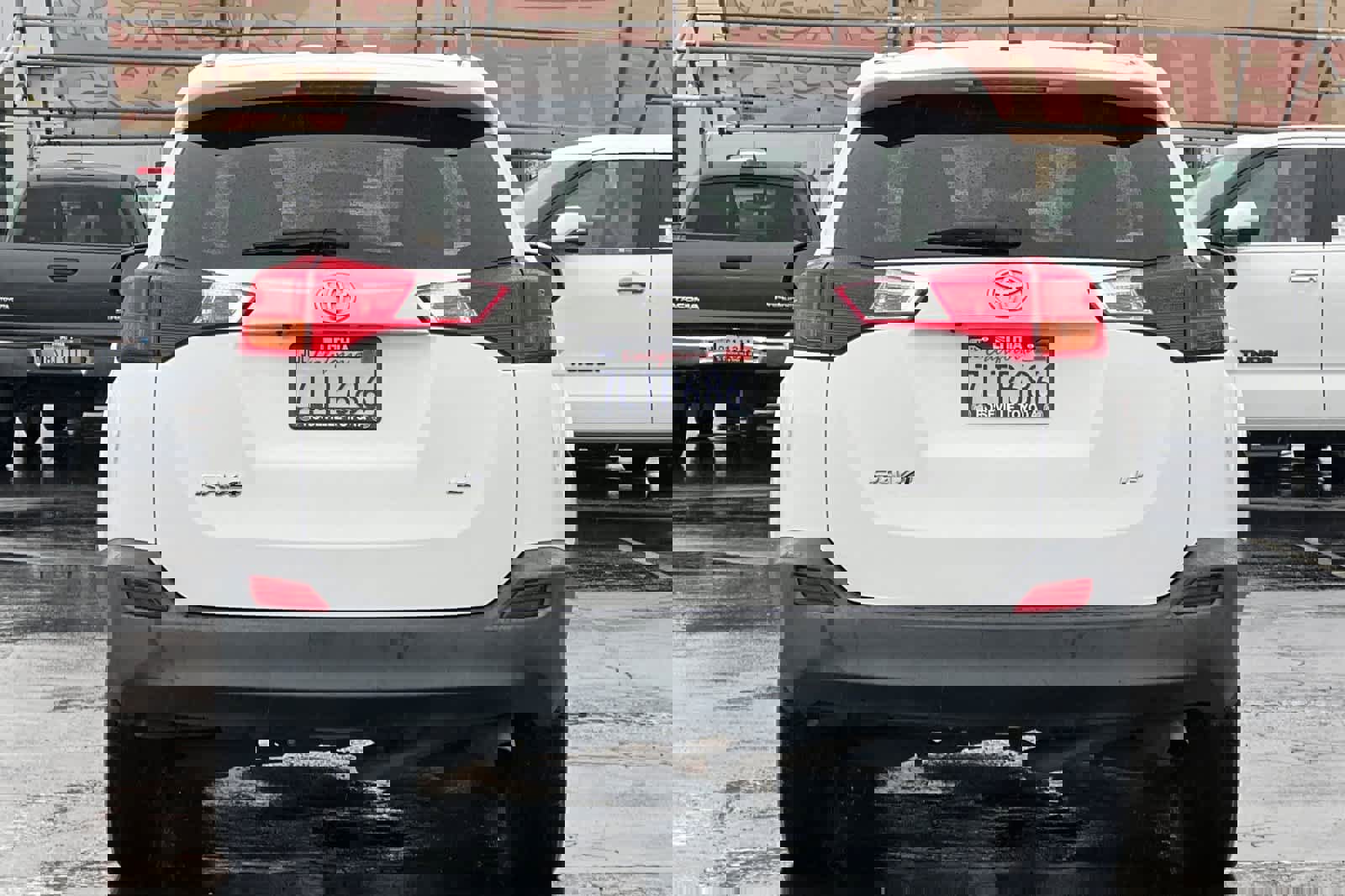 Used 2015 Toyota RAV4 LE image 8