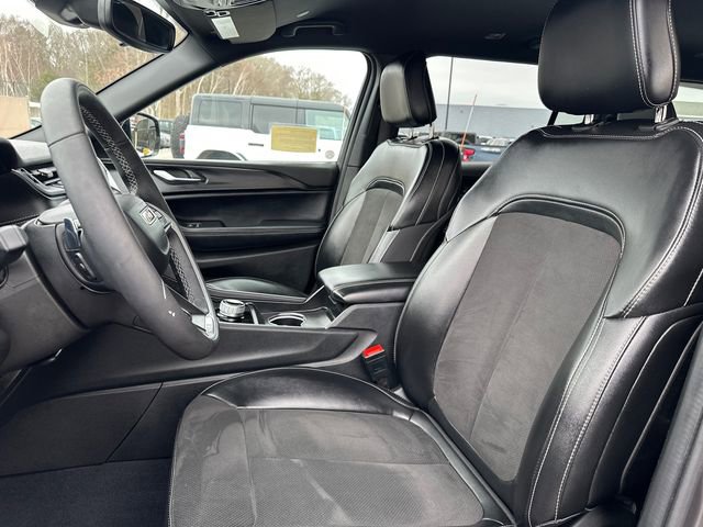 Used 2024 Jeep Grand Cherokee L Laredo image 38