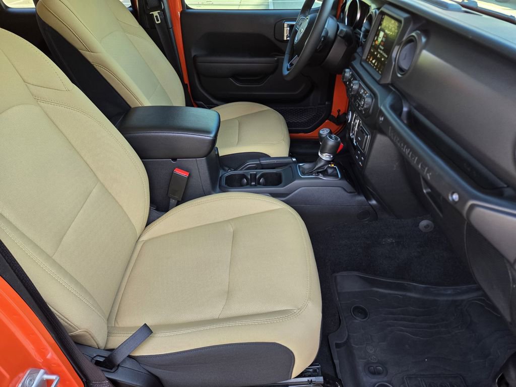 Used 2023 Jeep Wrangler Unlimited w/ Safety Group image 17