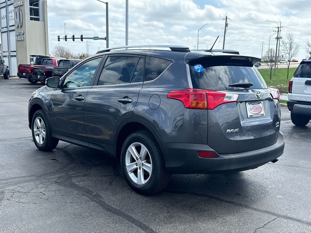 Used 2013 Toyota RAV4 XLE AWD/4WD image 9