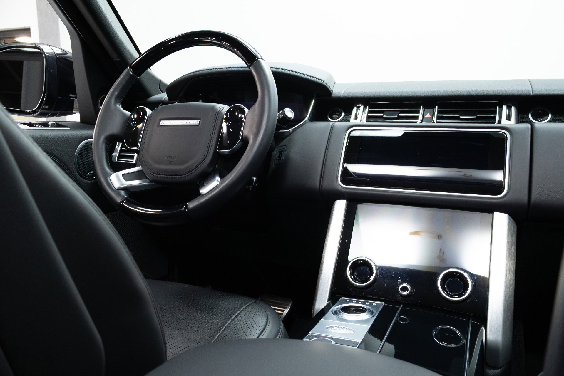 Used 2021 Land Rover Range Rover Westminster Edition image 32