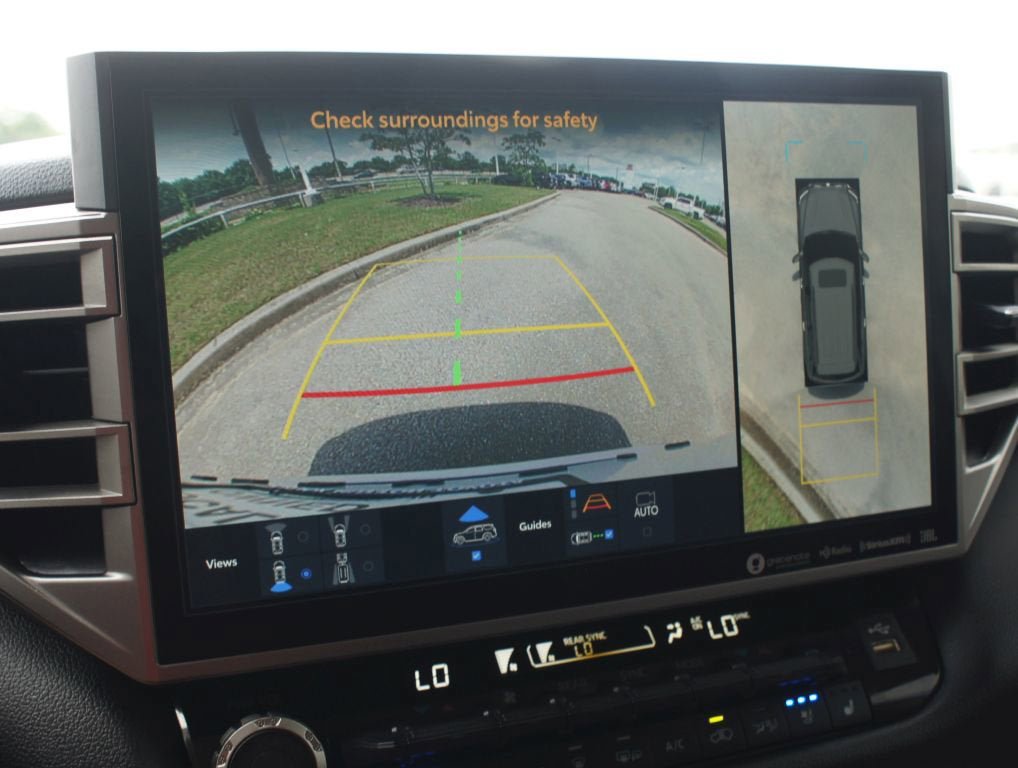 Used 2023 Toyota Sequoia Limited w/ Tow Technology Package AWD/4WD image 7