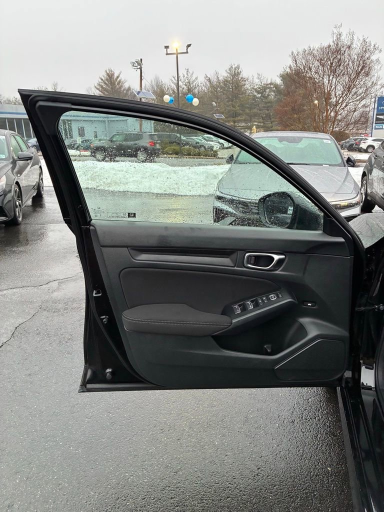 Used 2025 Honda Civic Sport image 38