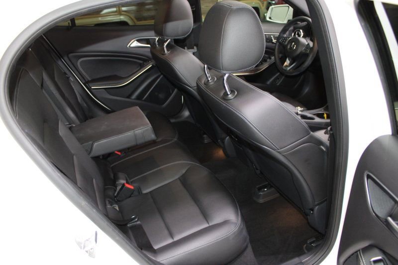 Used 2019 Mercedes-Benz GLA 250 4MATIC w/ Premium Package image 35