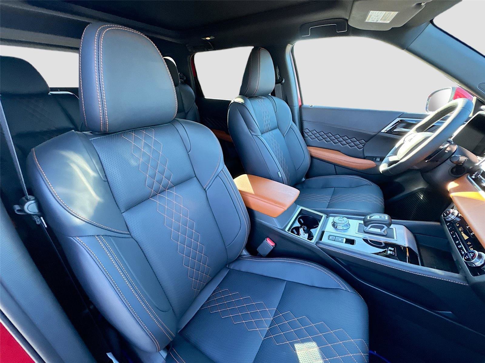 New 2025 Mitsubishi Outlander SEL image 29