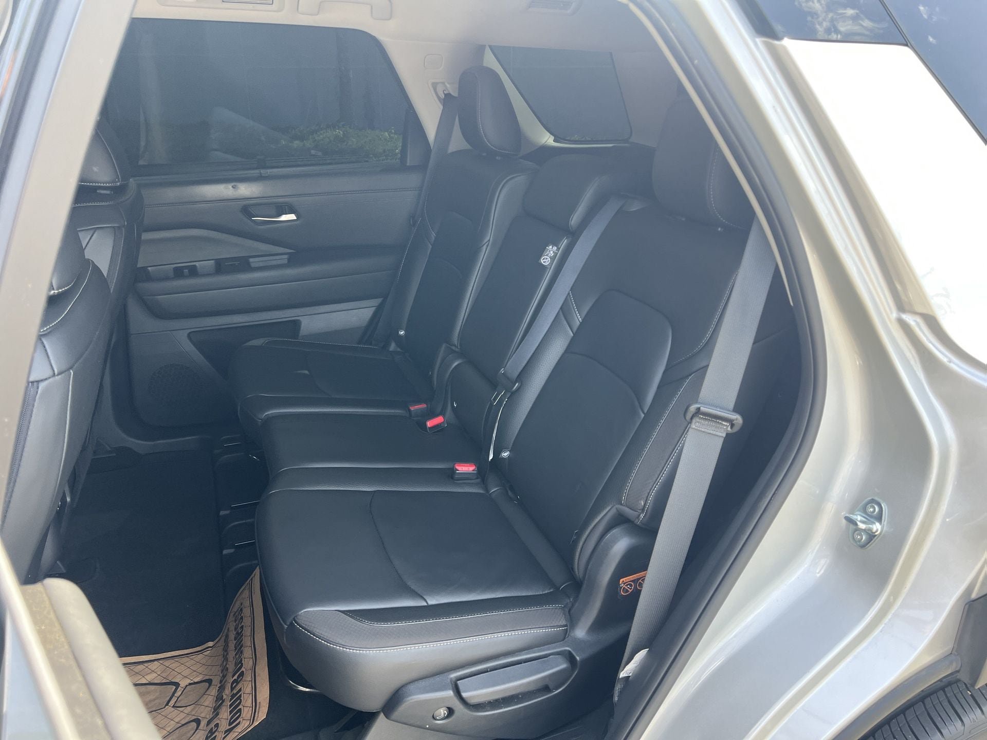 Certified 2025 Nissan Pathfinder SL w/ Cargo Package AWD/4WD image 16