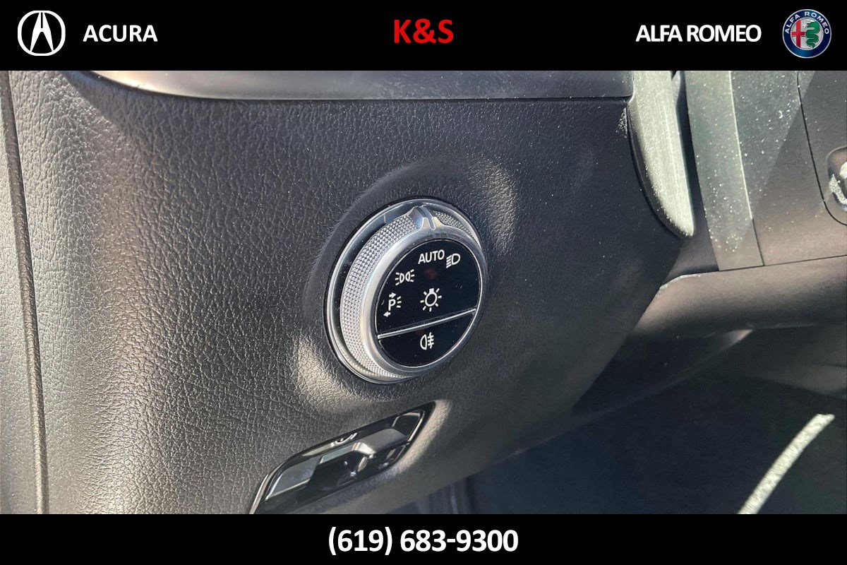 Used 2022 Mercedes-Benz C 300 Sedan image 9