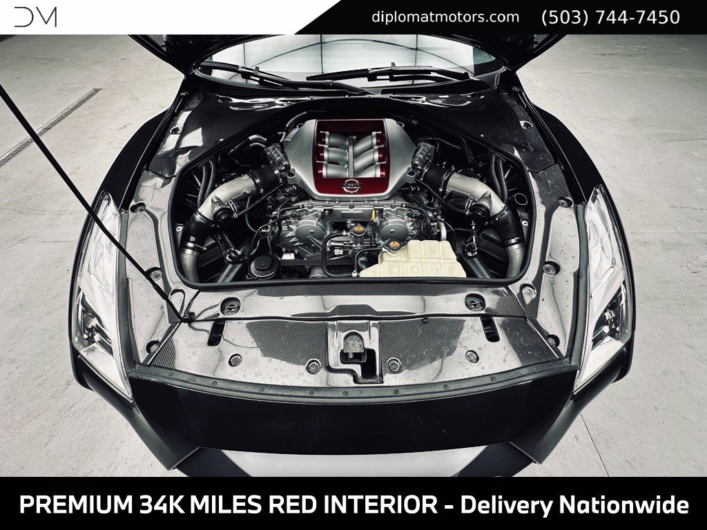 Used 2018 Nissan GT-R Premium w/ Premium Interior Package AWD/4WD image 45