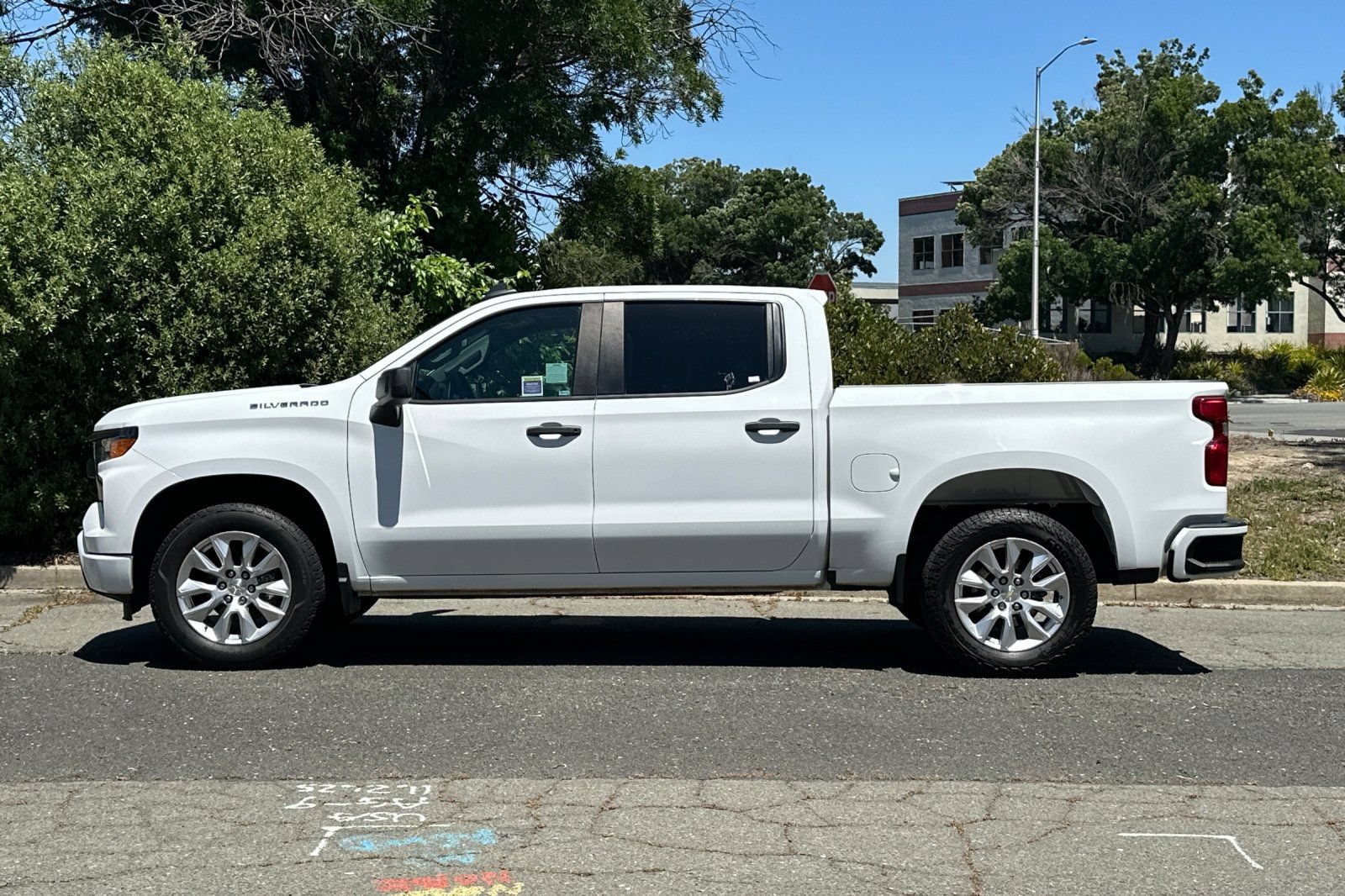 Used 2022 Chevrolet Silverado 1500 Custom RWD image 6