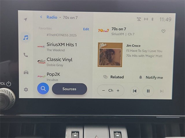 Used 2023 Toyota RAV4 XLE Premium image 13