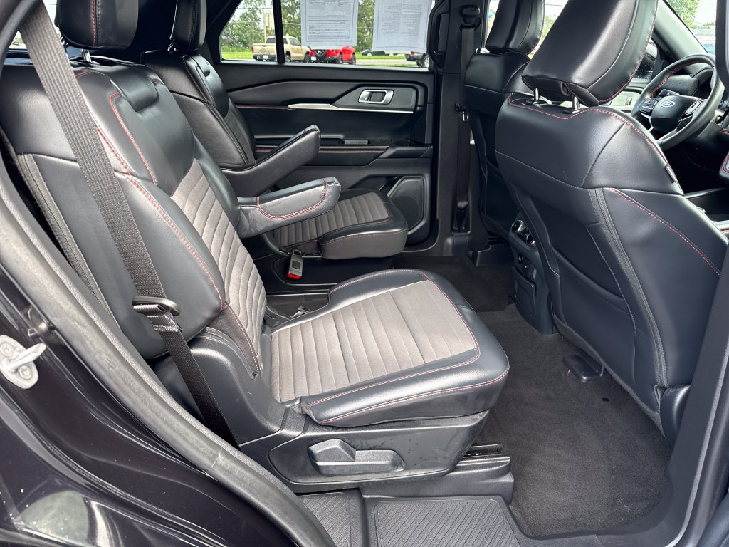Used 2026 Ford Explorer ST-Line AWD/4WD image 23