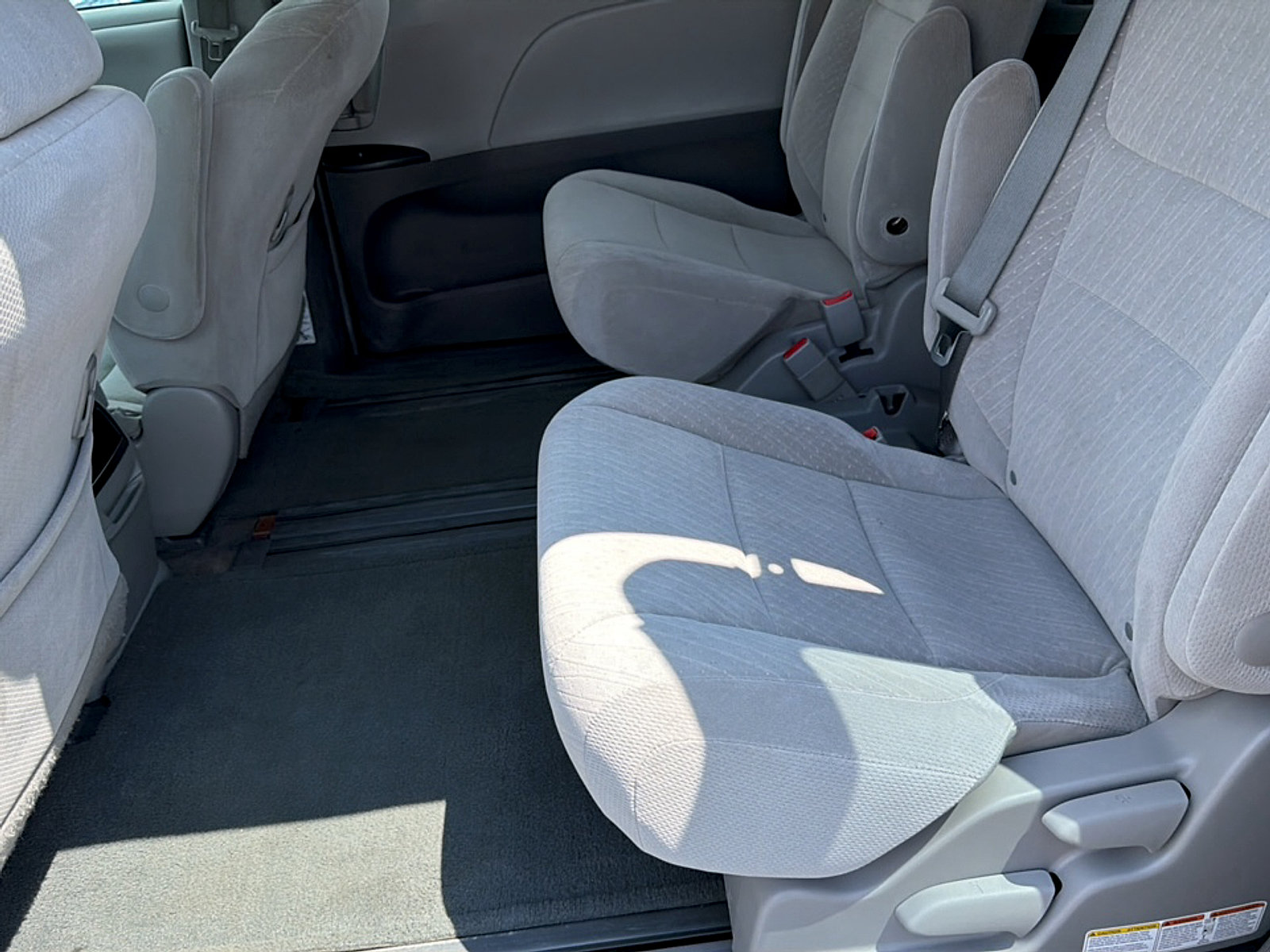 Used 2017 Toyota Sienna LE FWD image 11