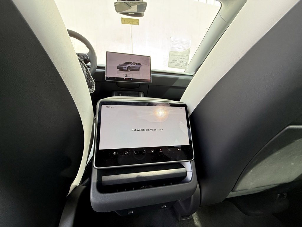 Used 2026 Tesla Model Y 2WD image 9