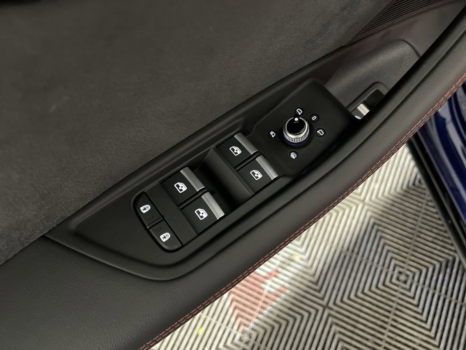 Used 2023 Audi S4 Premium Plus w/ Premium Plus Package image 15