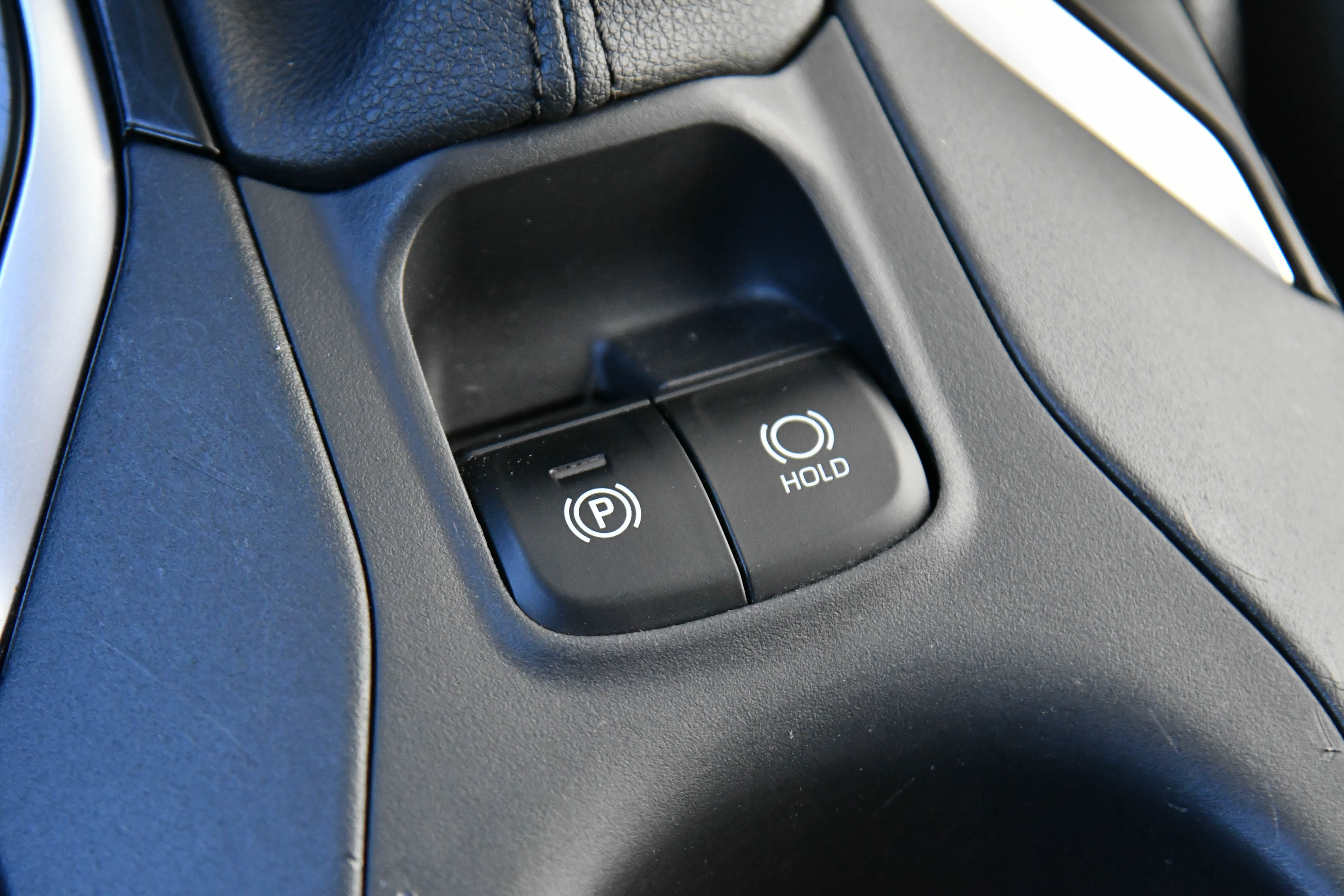 Used 2023 Toyota Corolla Cross LE image 29