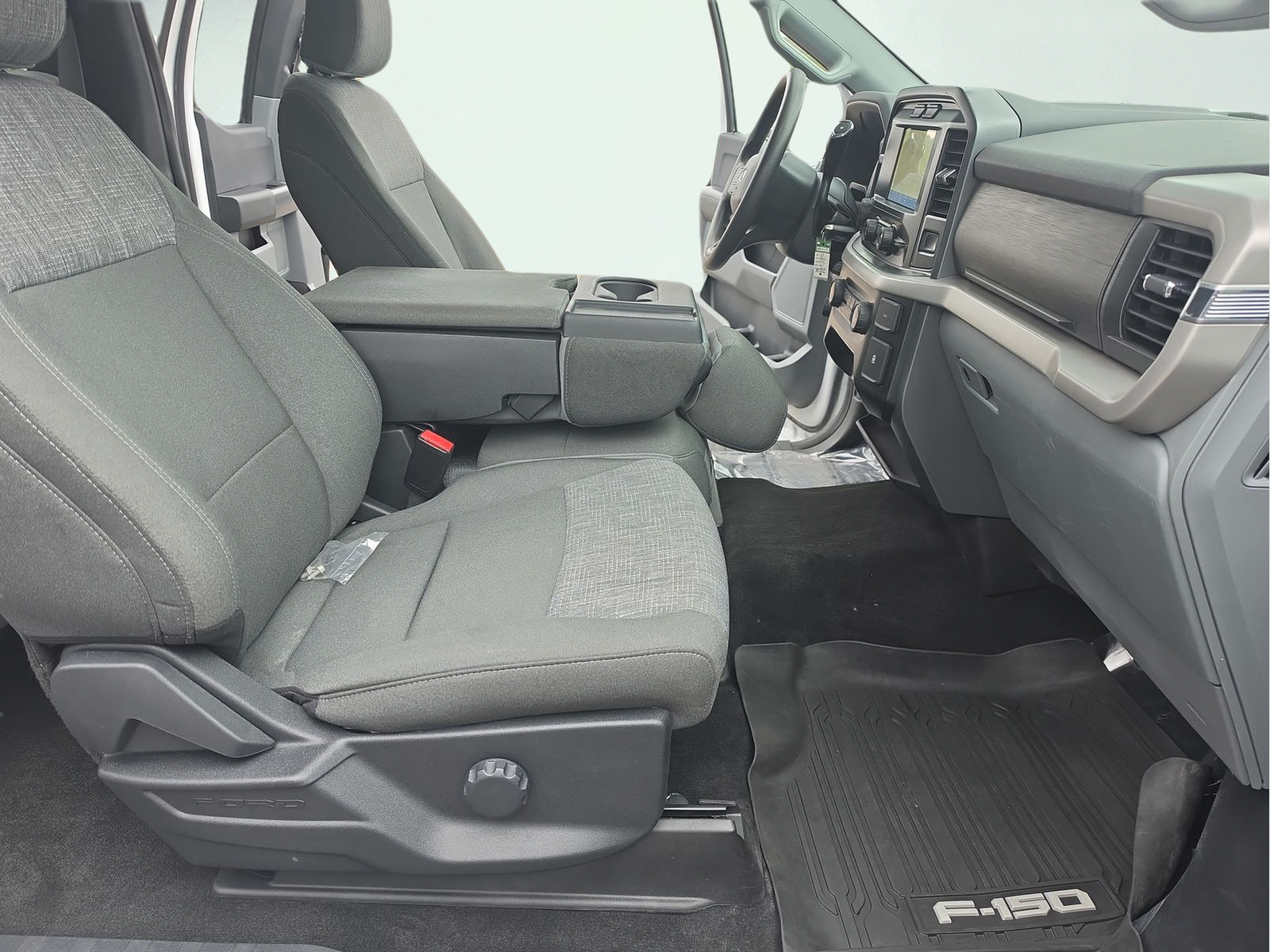 Used 2022 Ford F150 XLT w/ Trailer Tow Package AWD/4WD image 18