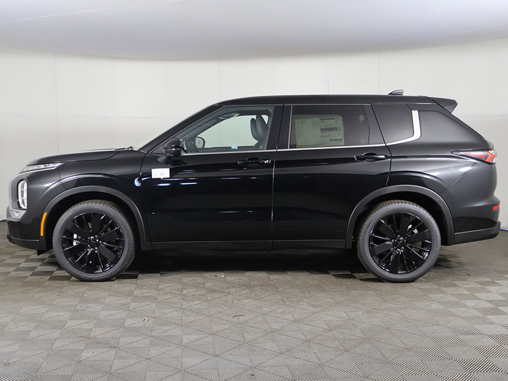 New 2026 Mitsubishi Outlander LE FWD image 17