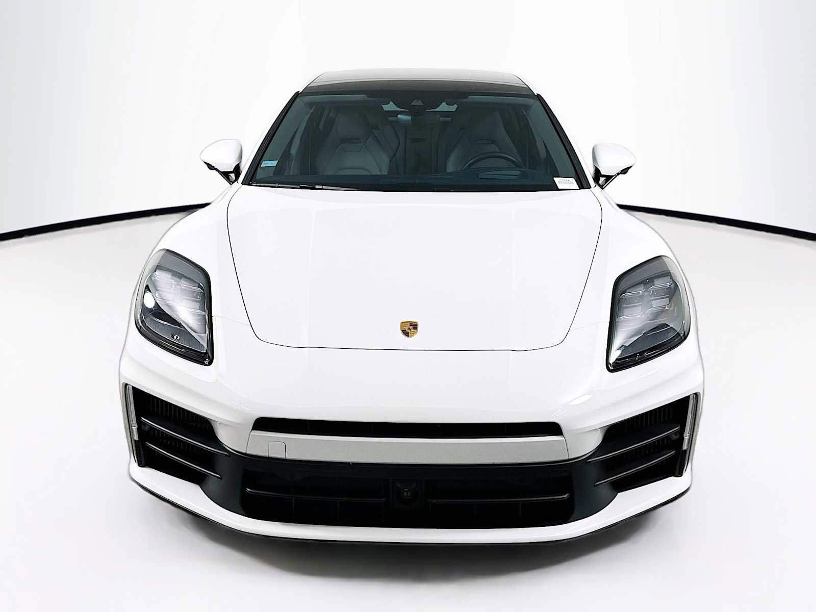 Certified 2024 Porsche Panamera 4 image 6