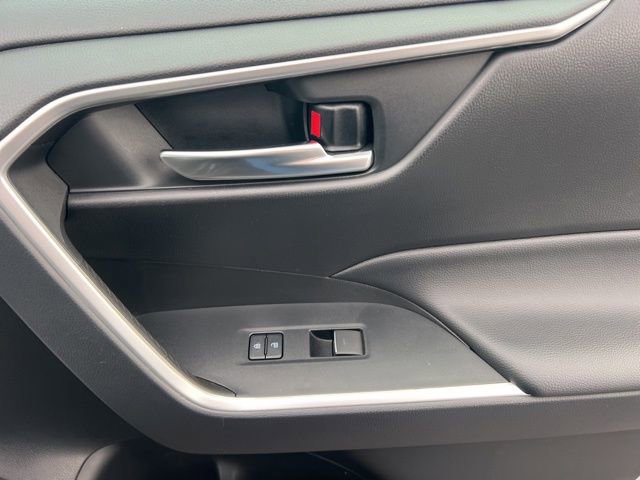 Used 2023 Toyota RAV4 XLE Premium image 32