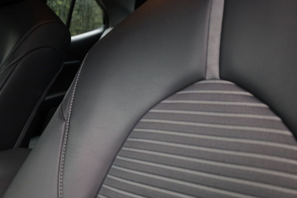 Used 2023 Toyota Camry SE FWD image 18