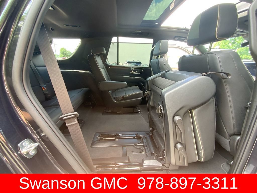 Used 2023 Chevrolet Tahoe Premier w/ Premium Package 2 AWD/4WD image 31