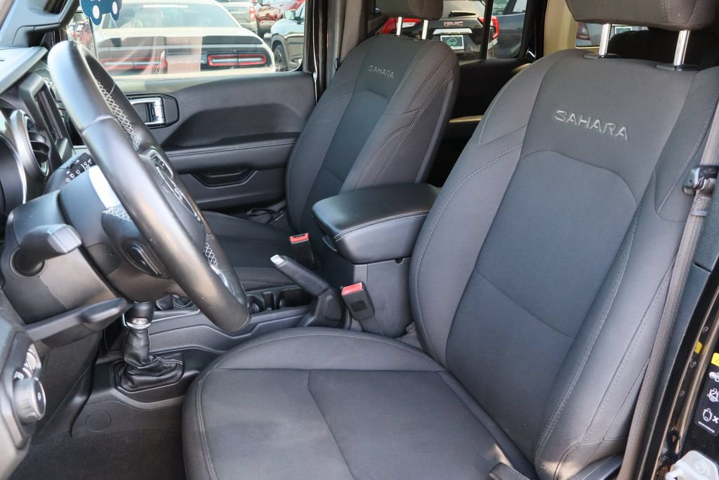 Used 2020 Jeep Wrangler Unlimited Sahara AWD/4WD image 23
