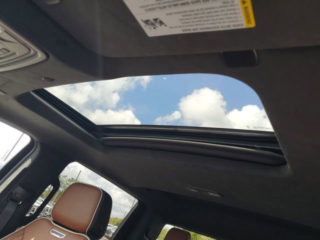 Used 2024 GMC Sierra 1500 Denali Ultimate image 10