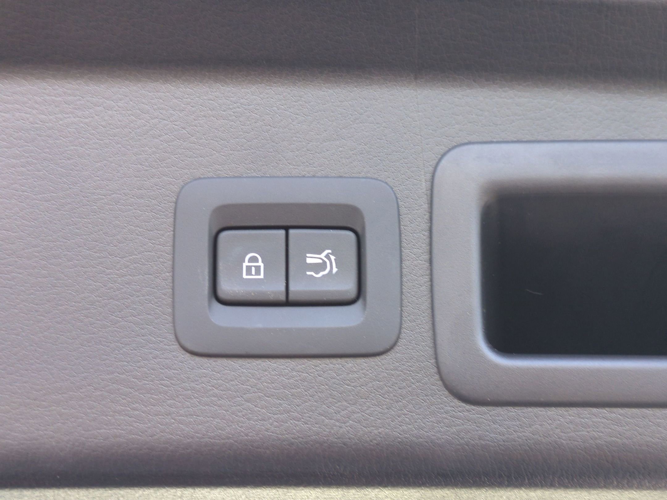 Certified 2025 MAZDA CX-30 AWD 2.5 S w/ Premium Package image 34