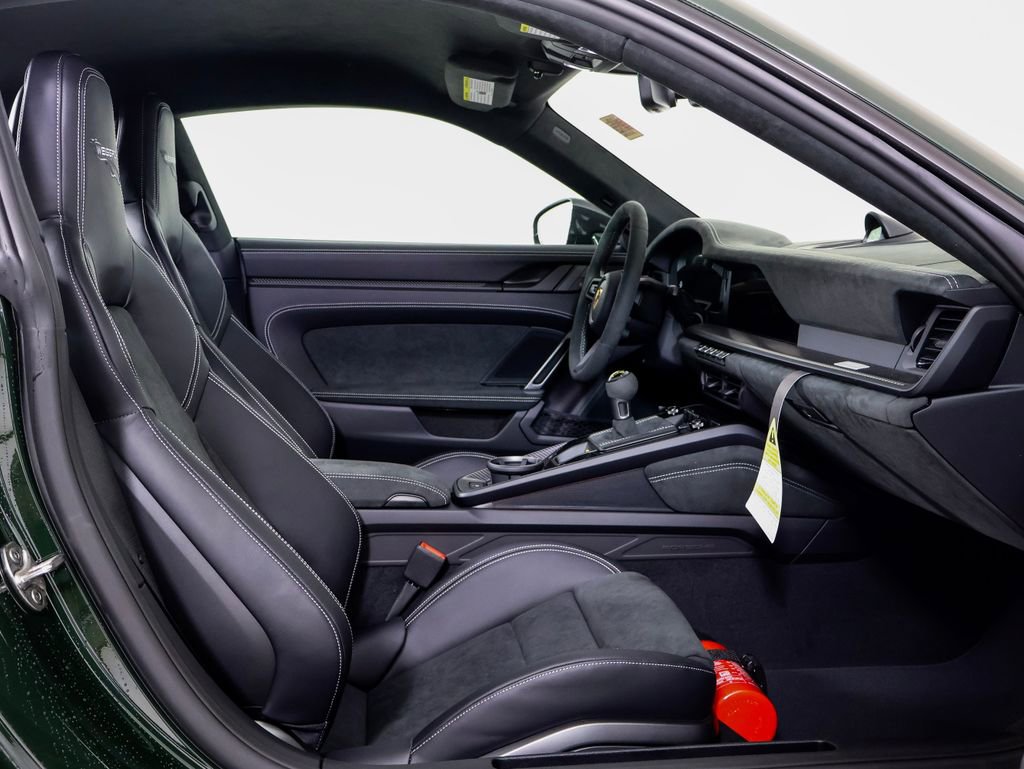 New 2026 Porsche 911 GT3 RWD image 8