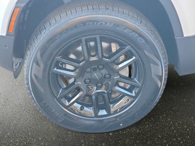New 2026 Land Rover Defender 110 S AWD/4WD image 19