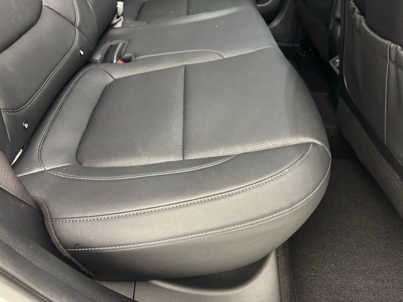 Used 2025 Kia Seltos EX w/ EX Sunroof Package image 37