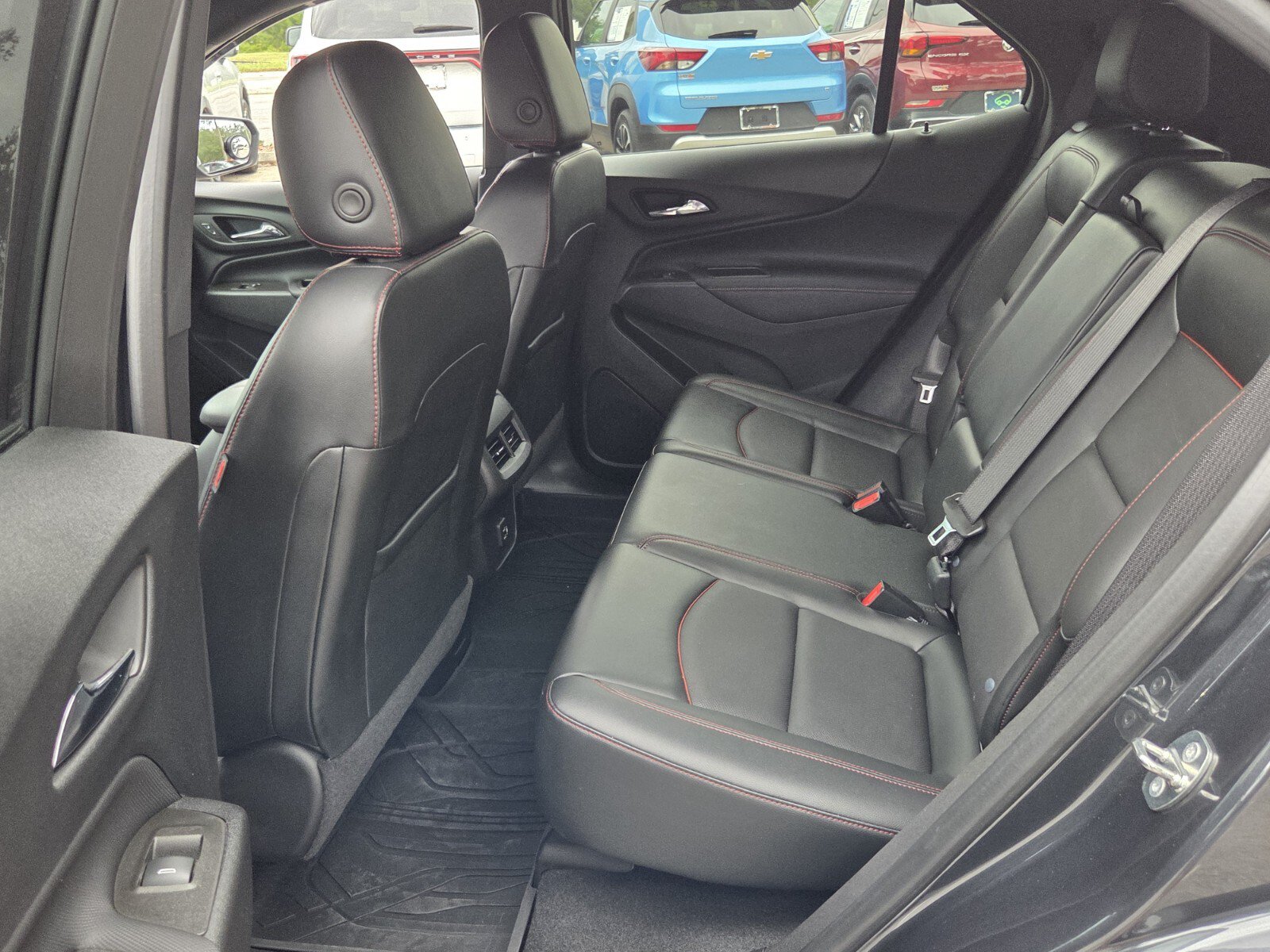 Certified 2023 Chevrolet Equinox RS w/ RS Leather Package FWD image 13