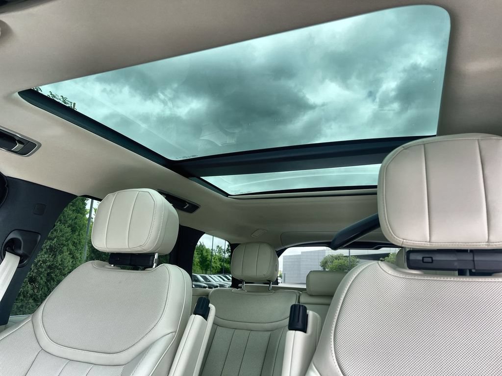 New 2026 Land Rover Range Rover SE AWD/4WD image 19