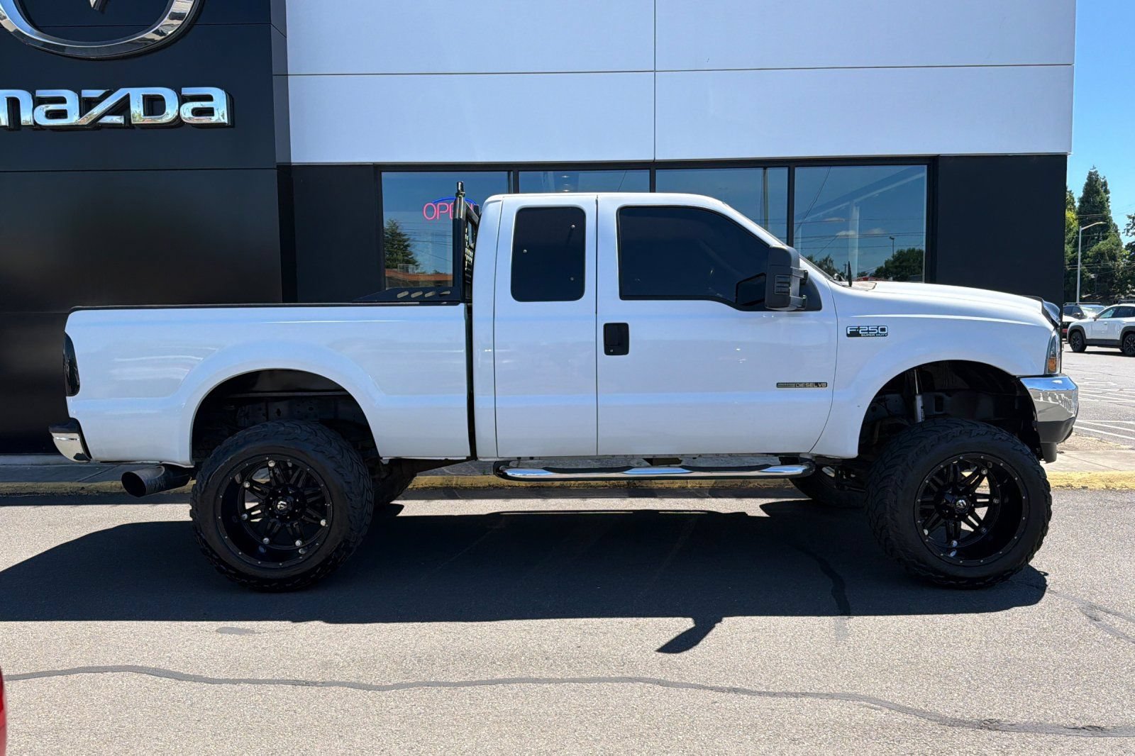 Used 2002 Ford F250 XLT AWD/4WD image 3