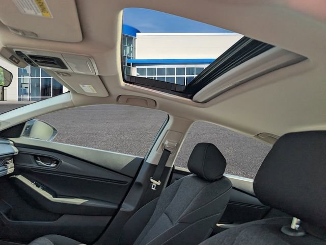 Used 2025 Honda Accord SE image 17