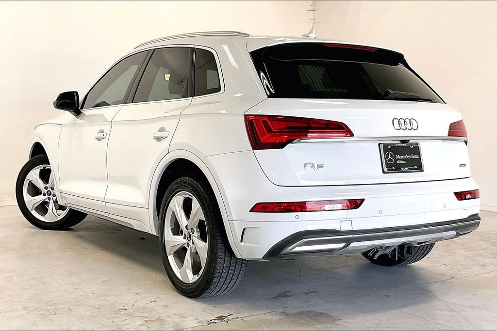 Used 2021 Audi Q5 2.0T Premium Plus w/ Premium Plus Package AWD/4WD image 11