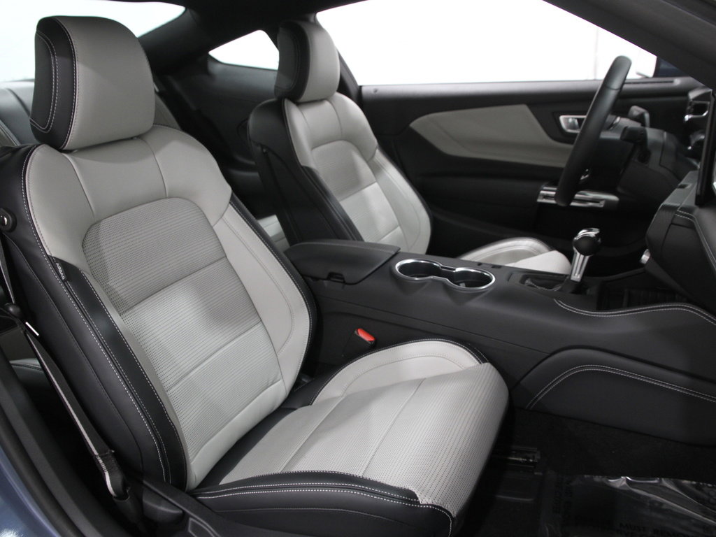 Used 2024 Ford Mustang Premium image 17