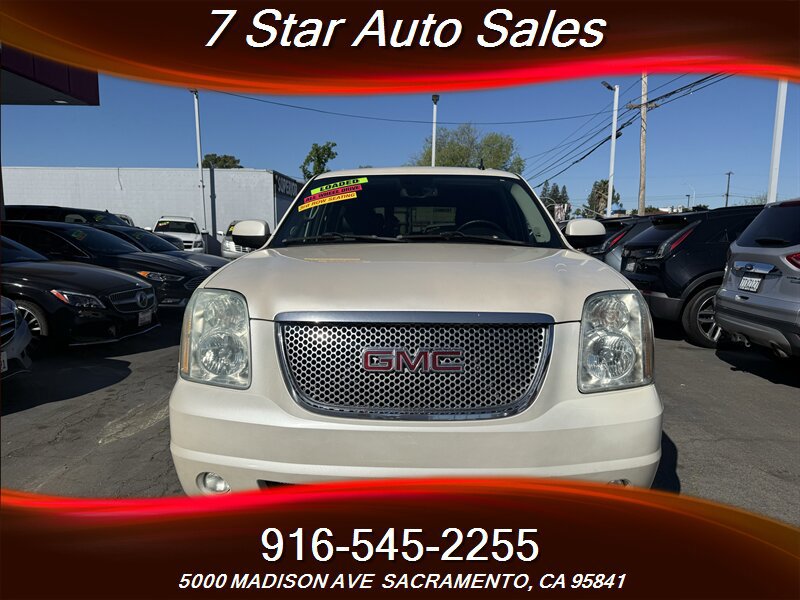 Used 2009 GMC Yukon Denali AWD/4WD image 2