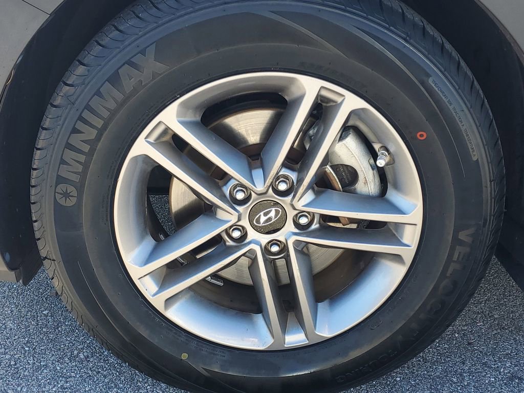 Used 2017 Hyundai Santa Fe Sport image 13