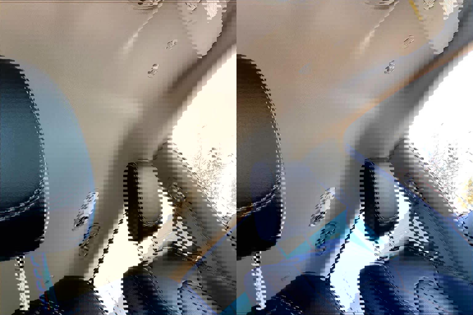 Used 2022 Chrysler Pacifica Touring-L image 14