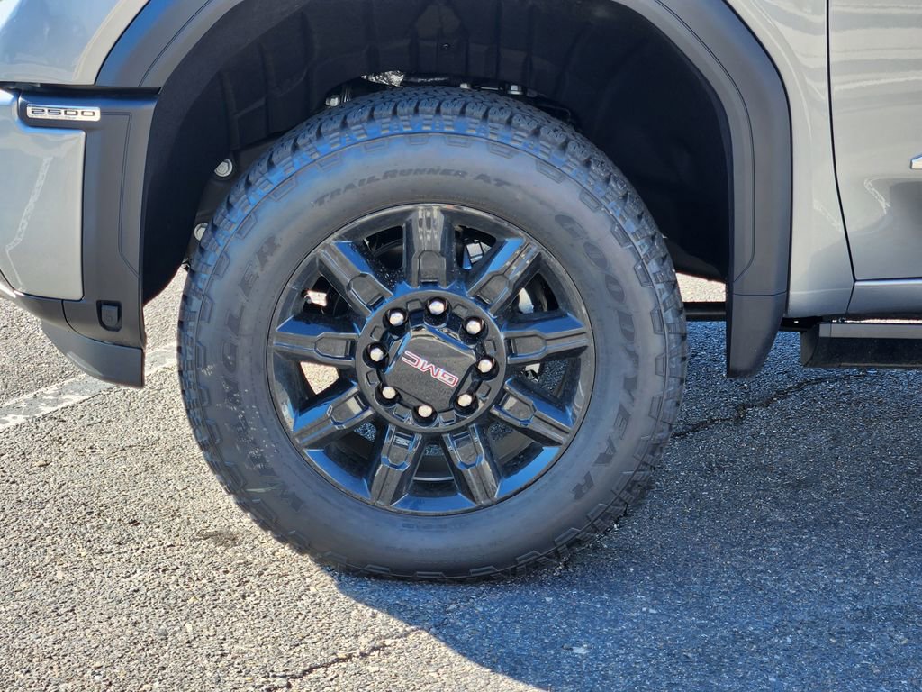 New 2025 GMC Sierra 2500 AT4 w/ AT4 Premium Plus Package image 6