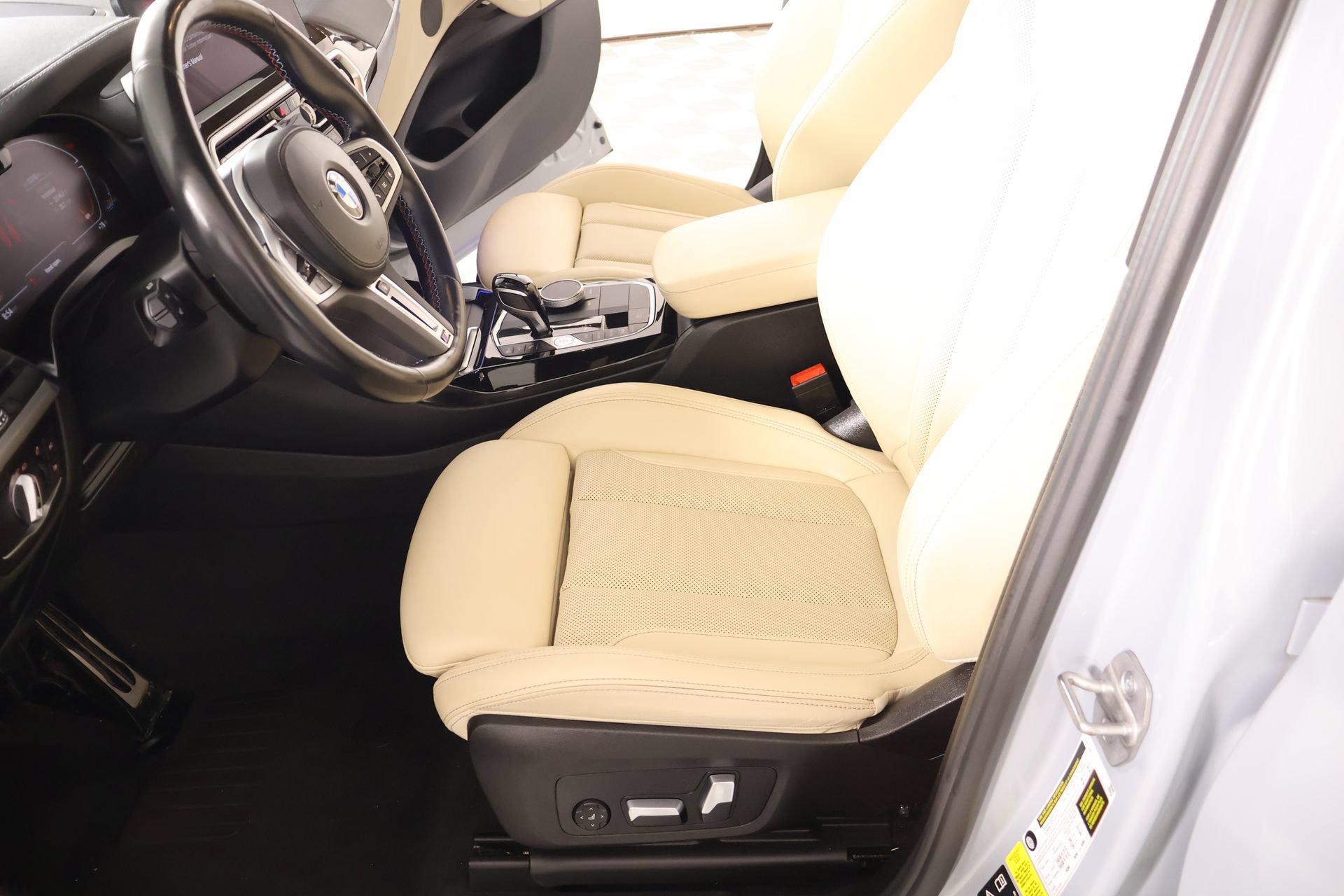 Used 2023 BMW X3 M40i AWD/4WD image 12