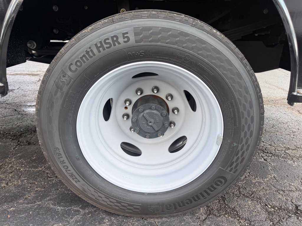 New 2026 Ford F550 4x4 Regular Cab Super Duty image 39