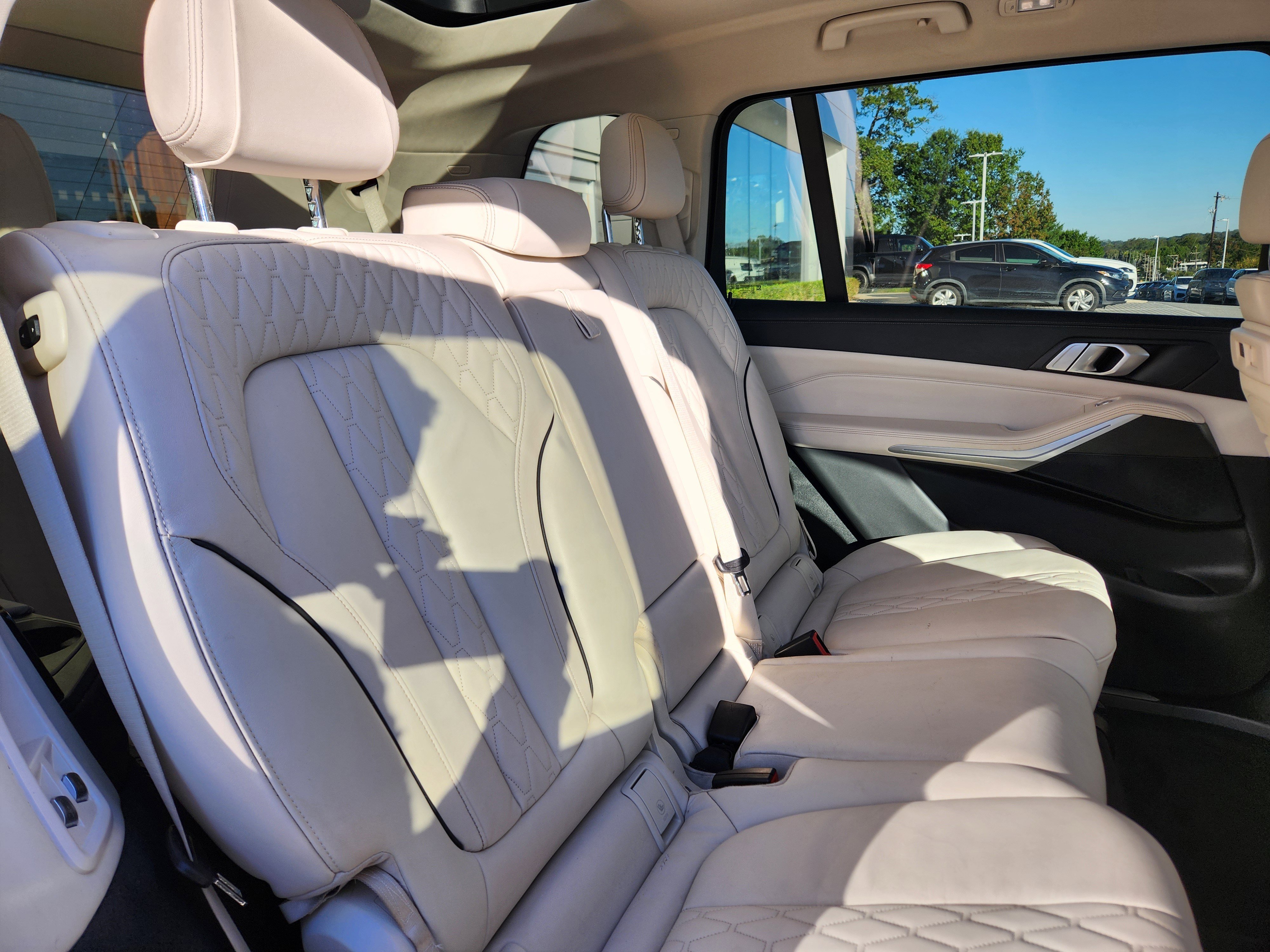 Used 2022 BMW X7 xDrive40i image 15