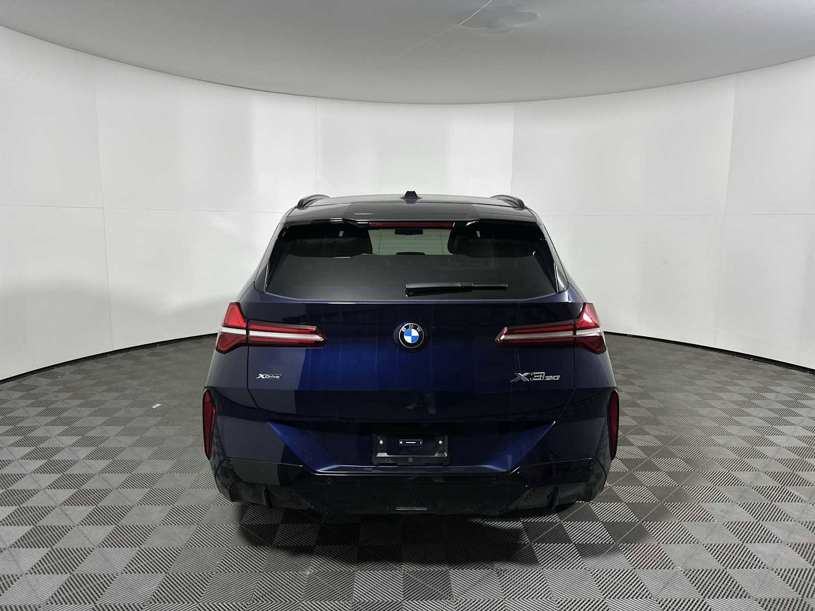New 2026 BMW X3 xDrive30 w/ Premium Package image 2