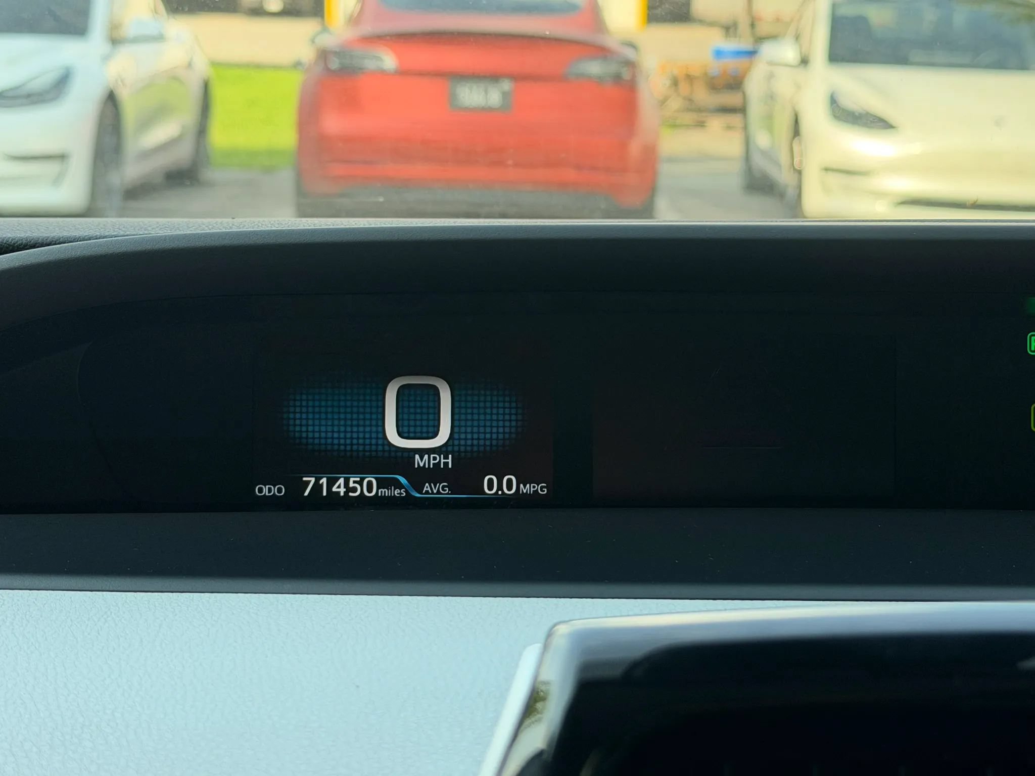 Used 2021 Toyota Prius L Eco FWD image 26