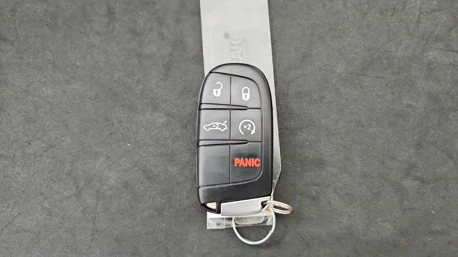 Used 2022 Dodge Charger SRT Hellcat w/ Harman/Kardon Audio Group RWD image 13