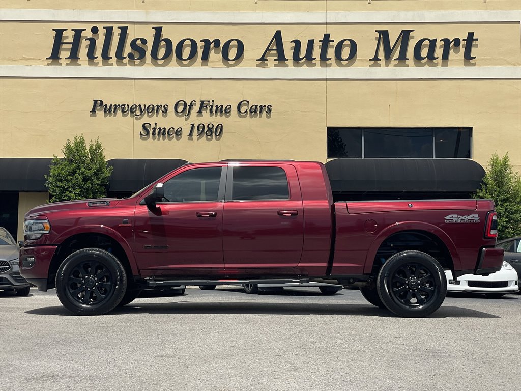 Used 2021 RAM 2500 Laramie w/ Night Edition AWD/4WD image 4